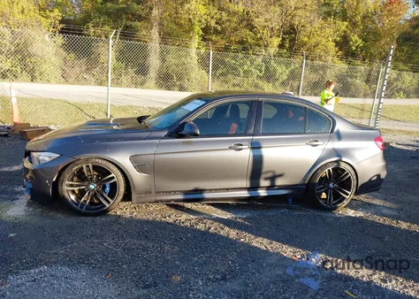 2015 BMW M3 z USA, uszkodzony, nr VIN WBS3C9C52FP803062